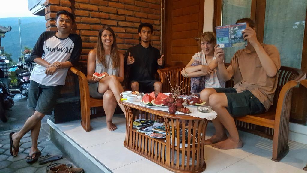 Maliana Homestay มุนดุก ภายนอก รูปภาพ